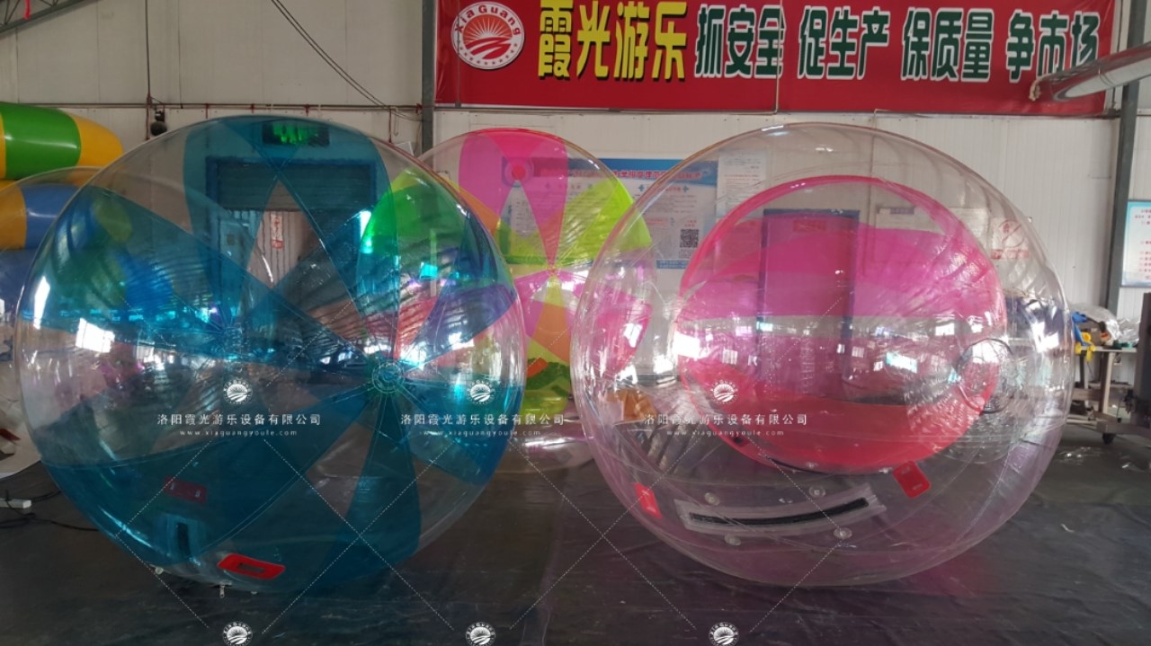 广东透明水上步行球
